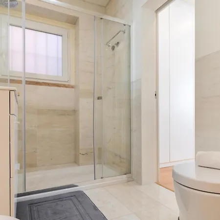 Daire Homely 2bdr With Terrace By Lovelystay
