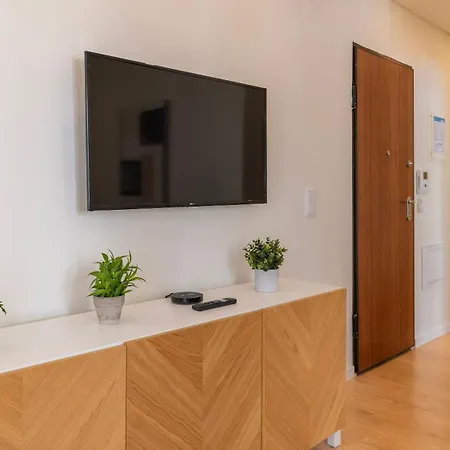 Apartament Homely 2bdr With Terrace By Lovelystay Lizbona