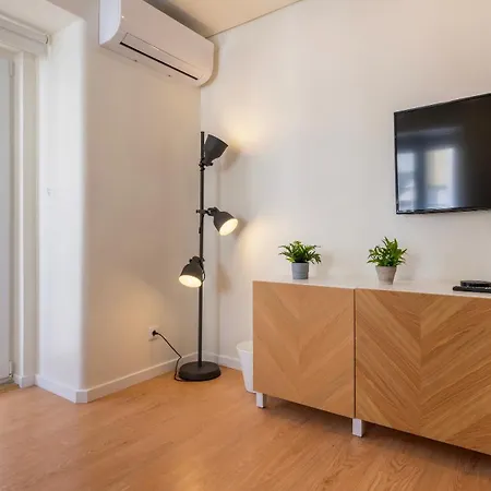 Homely 2bdr With Terrace By Lovelystay * Lisbon