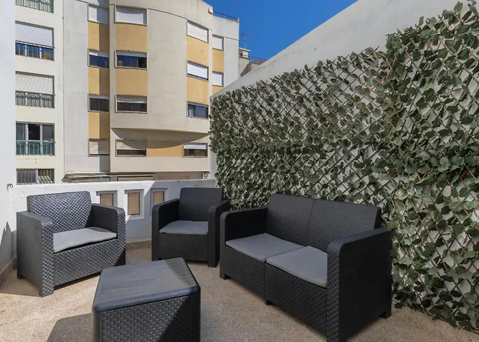 Homely 2bdr With Terrace By Lovelystay Apartmán Lisboa