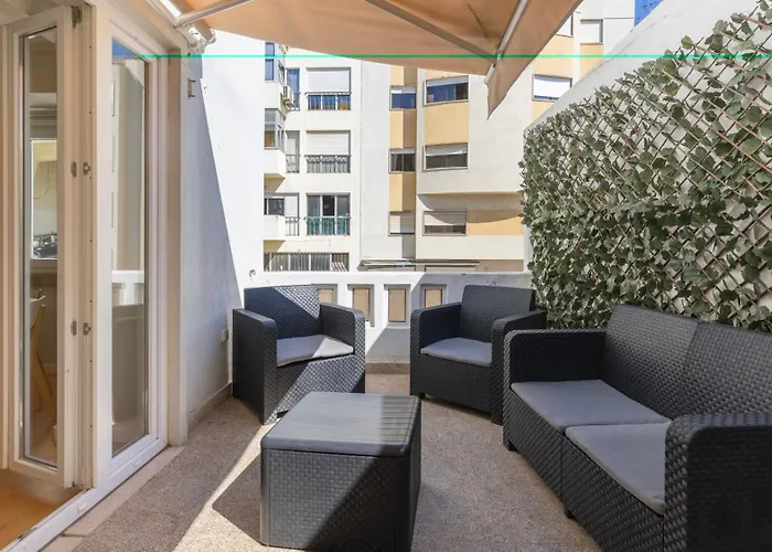 Homely 2bdr With Terrace By Lovelystay Apartmán *