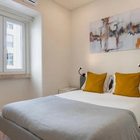 Homely 2bdr With Terrace By Lovelystay *