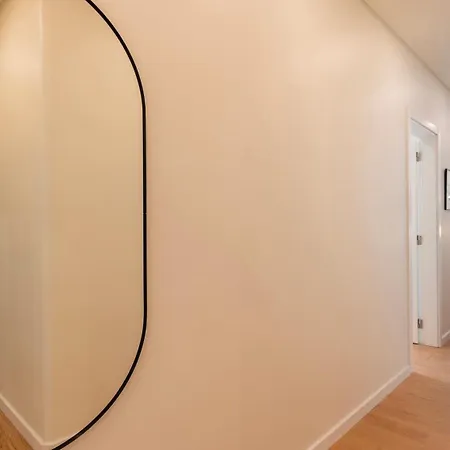 公寓 Homely 2bdr With Terrace By Lovelystay *