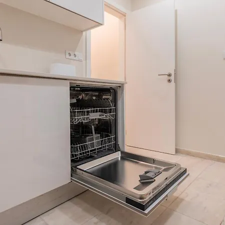 Homely 2bdr With Terrace By Lovelystay * Lissabon